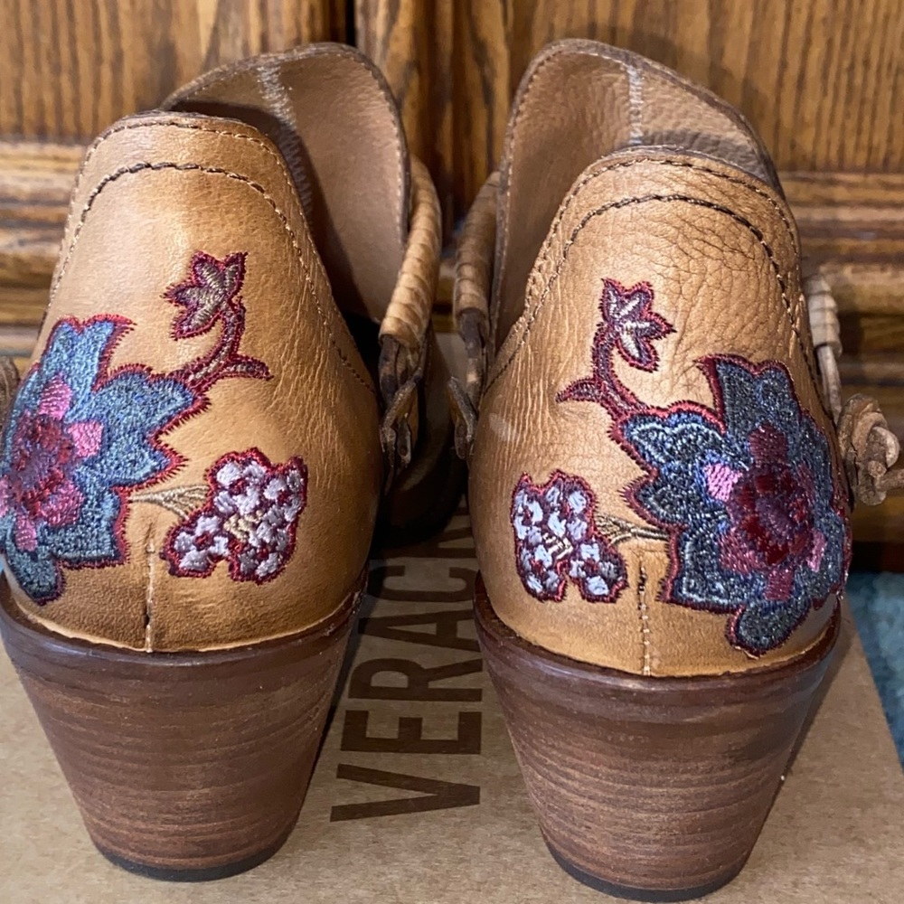 Sundance Catalog Veracruz Estrada Embroidered Booties Shoes Sz 39/8.5
